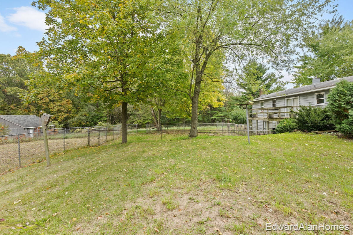 11878 Bass Road Middleville, MI 49333 - Photo 6 of 15 IMG_1005