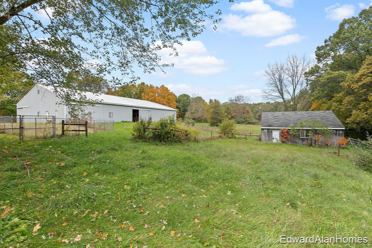 11878 Bass Road Middleville, MI 49333 - Photo 9 of 15 IMG_1013