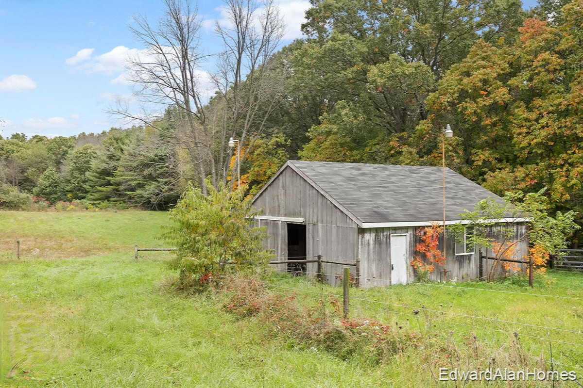 11878 Bass Road Middleville, MI 49333 - Photo 10 of 15 IMG_1014