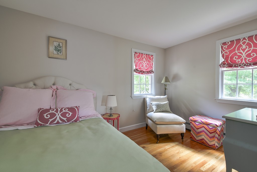 41 Seaward Road Wellesley, MA 02481 - Photo 9 of 18