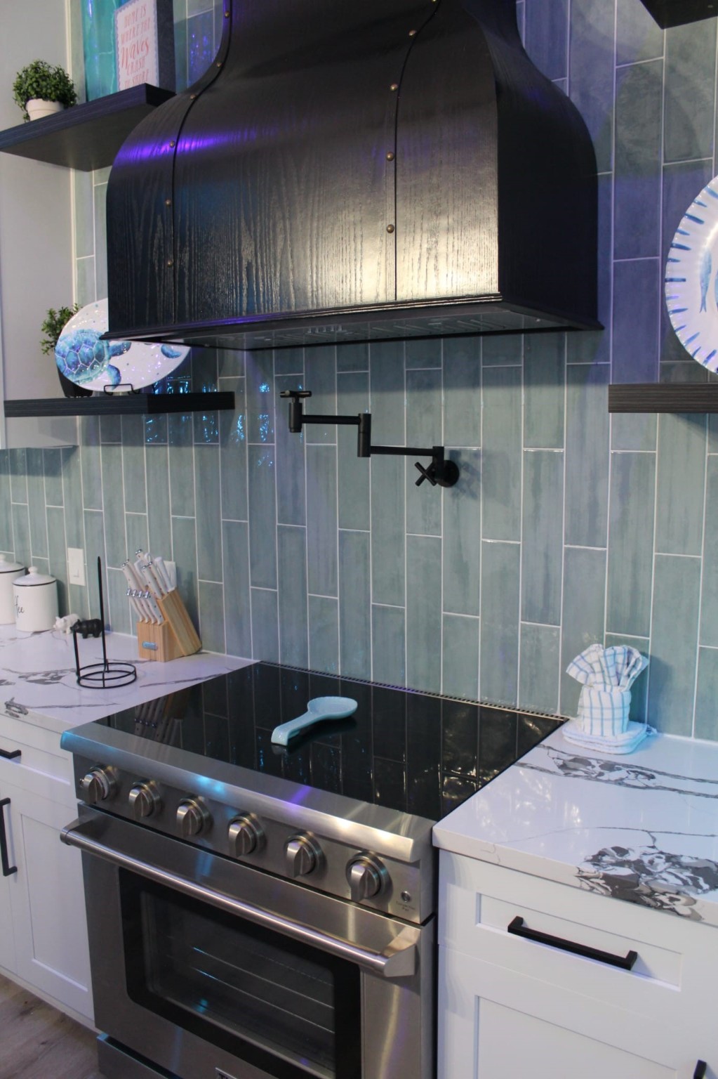 23245 Termini-San Luis Pass Road Galveston, TX 77554 - Photo 24 of 45 a kitchen with a stove and cabinets