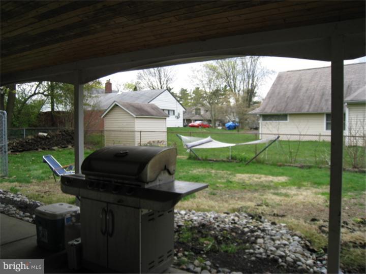 26 Silverbell Road Levittown, PA 19056 - Photo 22 of 25 Patio