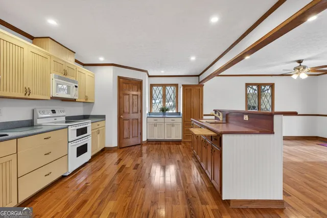 $599,850 | 175 Flat Creek Court, Fayetteville, GA 30214