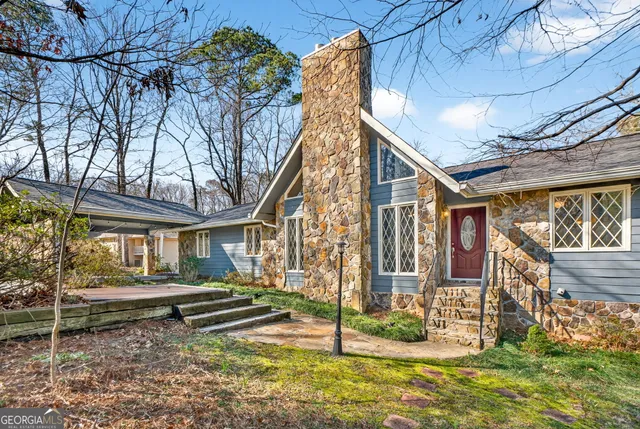 $599,850 | 175 Flat Creek Court, Fayetteville, GA 30214