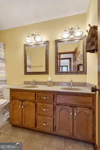 $599,850 | 175 Flat Creek Court, Fayetteville, GA 30214