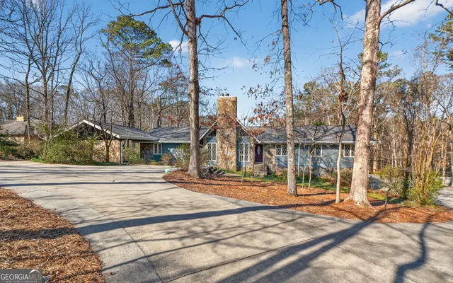 $599,850 | 175 Flat Creek Court, Fayetteville, GA 30214