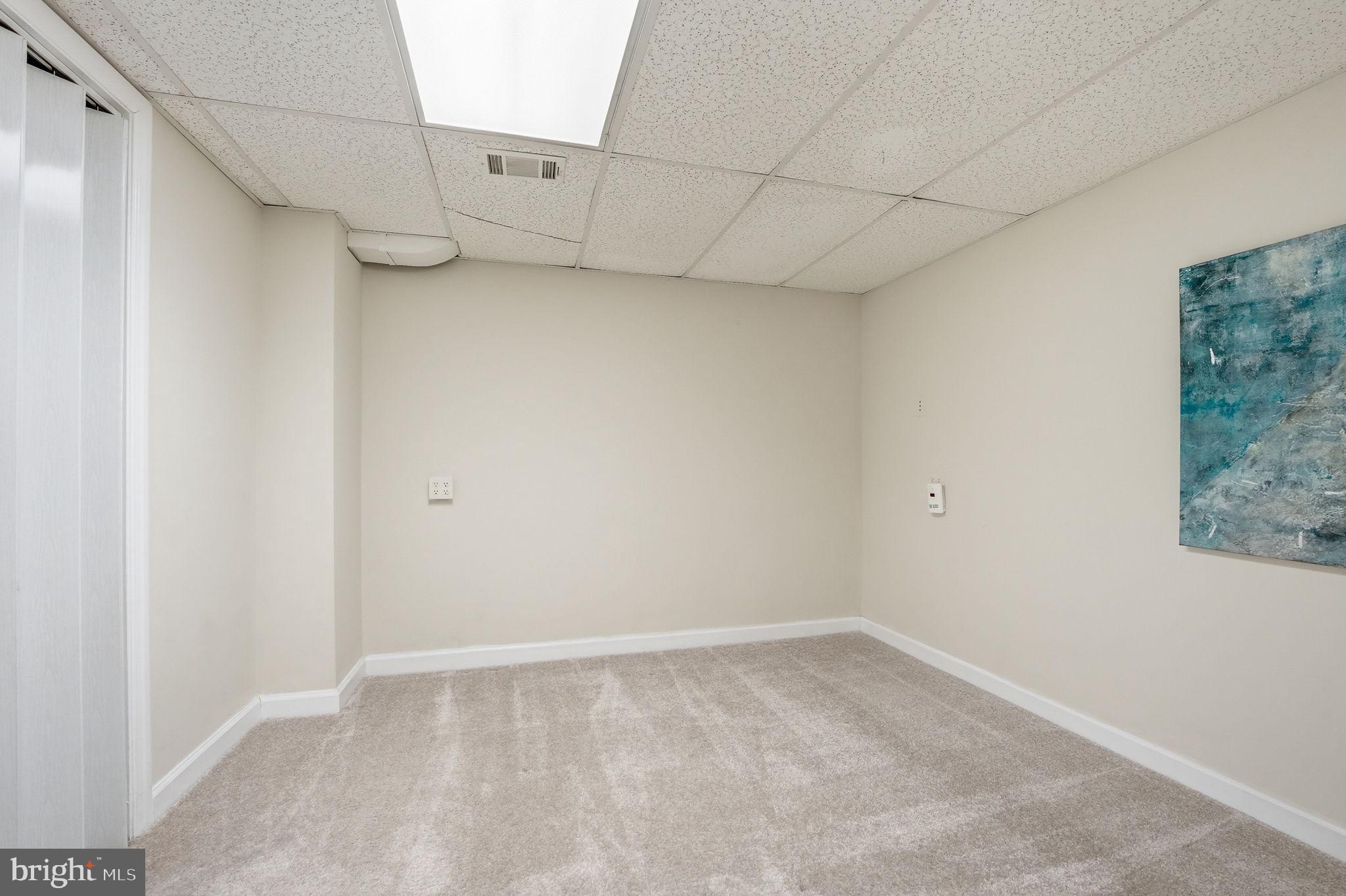 8967 Omega Court Springfield, VA 22152 - Photo 24 of 31 a view of a room