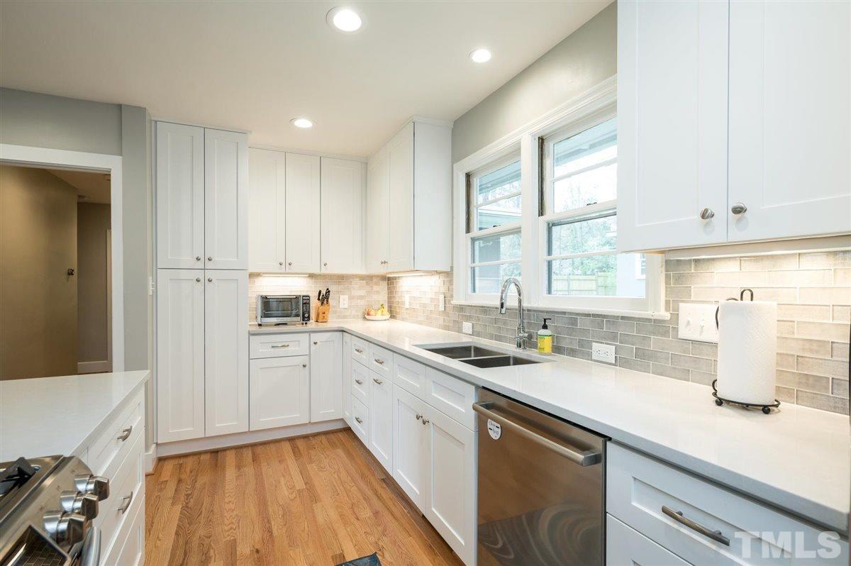 225 Pineview Road Durham, NC 27707 - Photo 13 of 30 Gallery Image 13