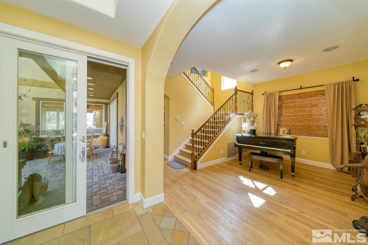 10770 Serratina Drive Reno, NV 89521 - Photo 5 of 38 Photo 5