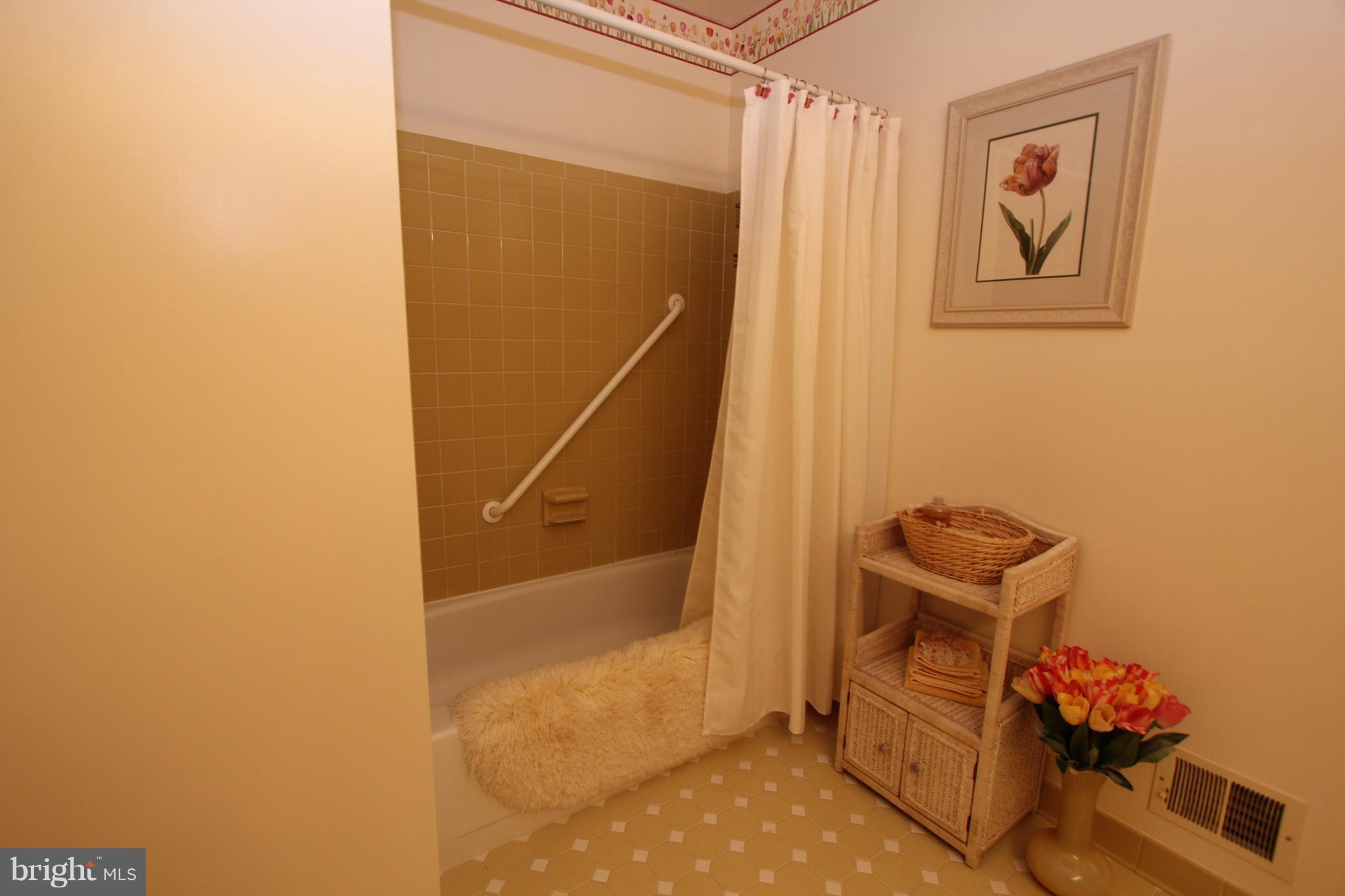 10303 Greystone Road Manassas, VA 20111 - Photo 14 of 27 Bath