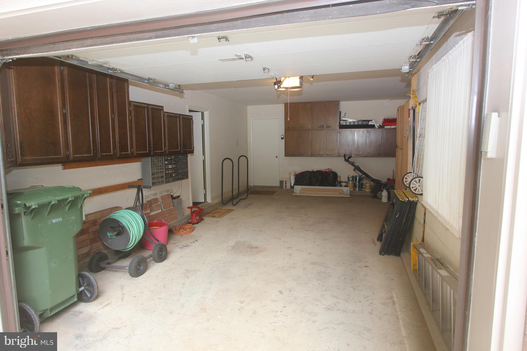 10303 Greystone Road Manassas, VA 20111 - Photo 24 of 27 Garage