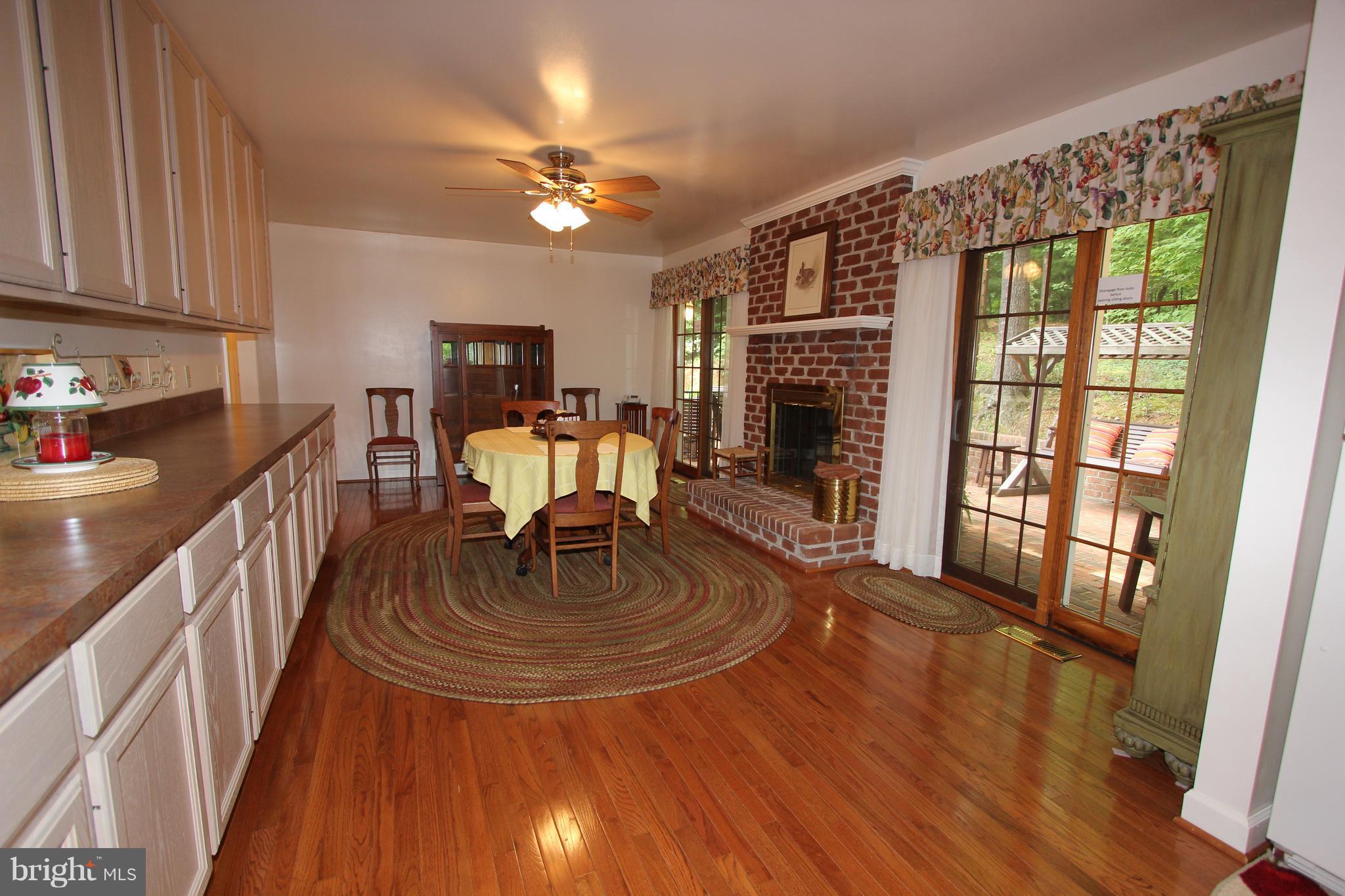 10303 Greystone Road Manassas, VA 20111 - Photo 10 of 27 Interior (General)