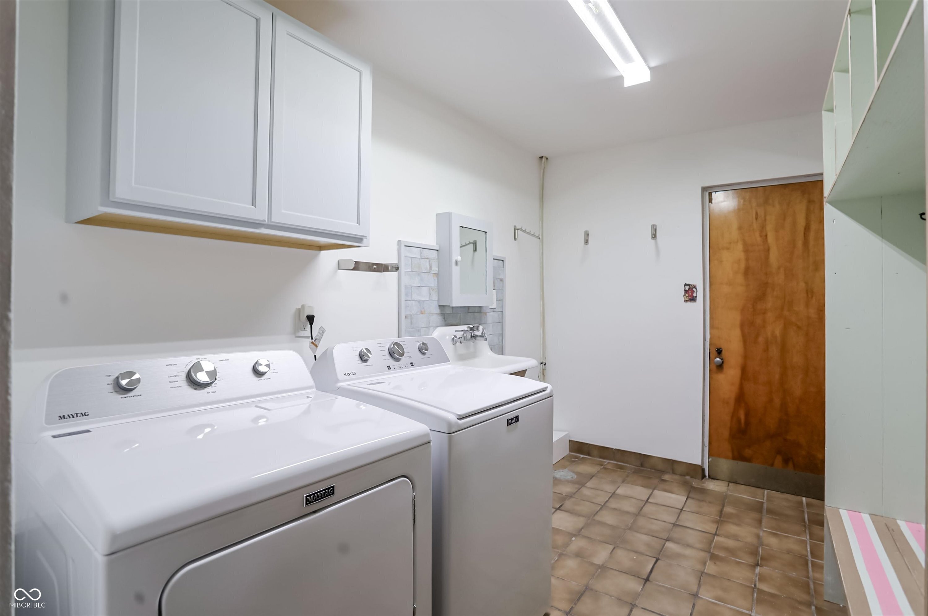 8644 South Addison Avenue Knightstown, IN 46148 - Photo 17 of 49