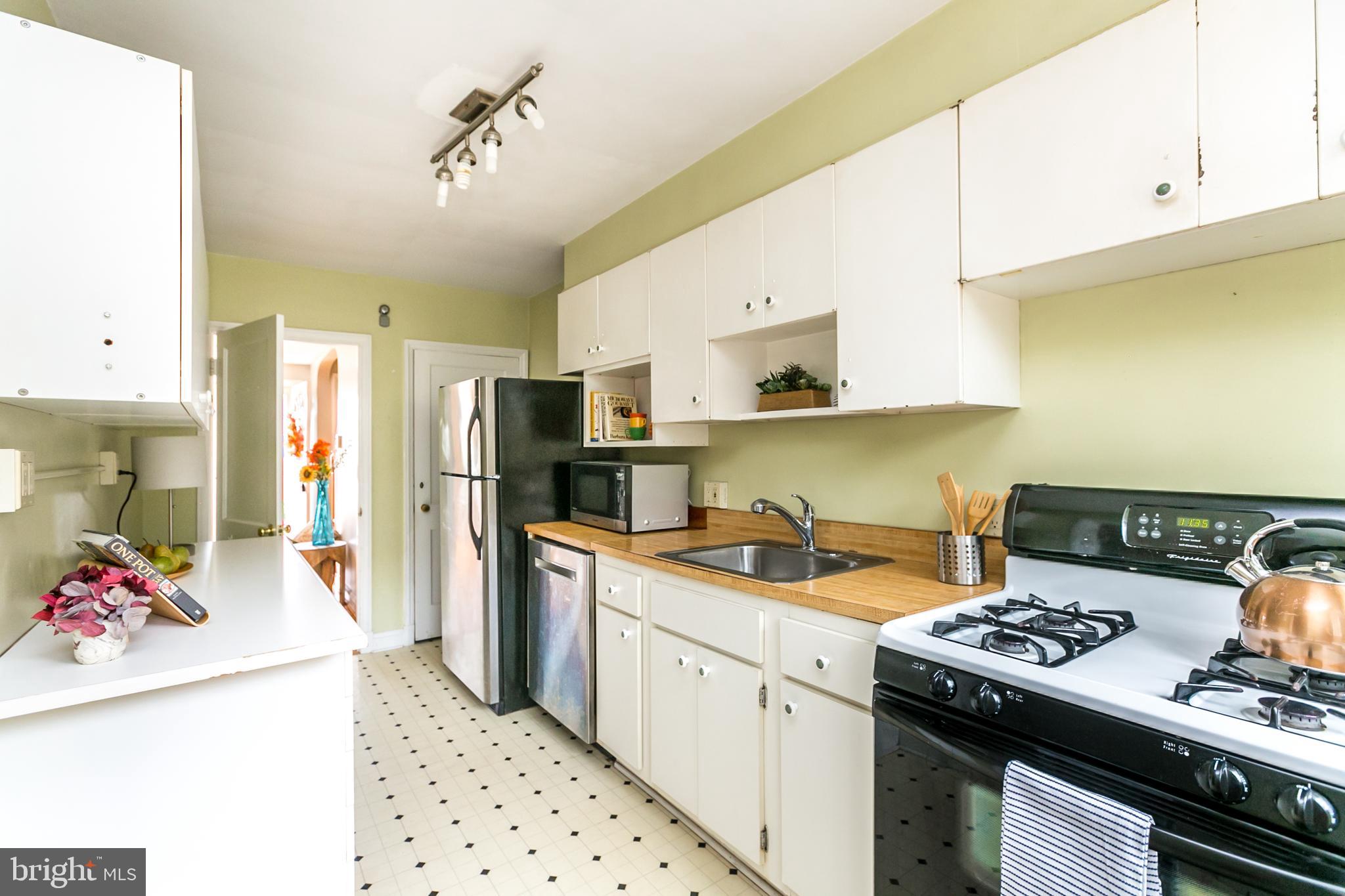 154 Dumbarton Road Baltimore, MD 21212 - Photo 15 of 36 Kitchen