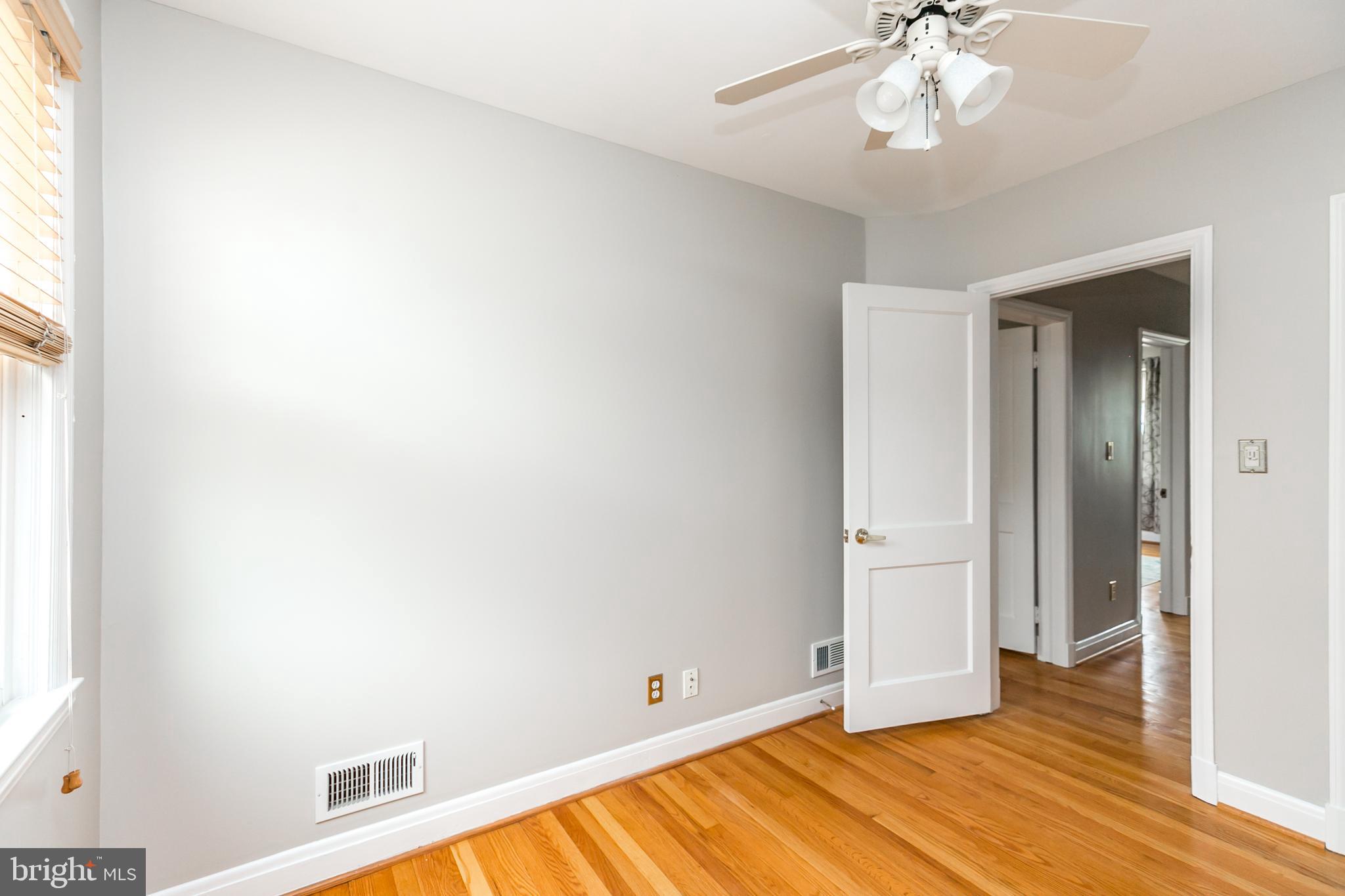 154 Dumbarton Road Baltimore, MD 21212 - Photo 24 of 36 Bedroom 3