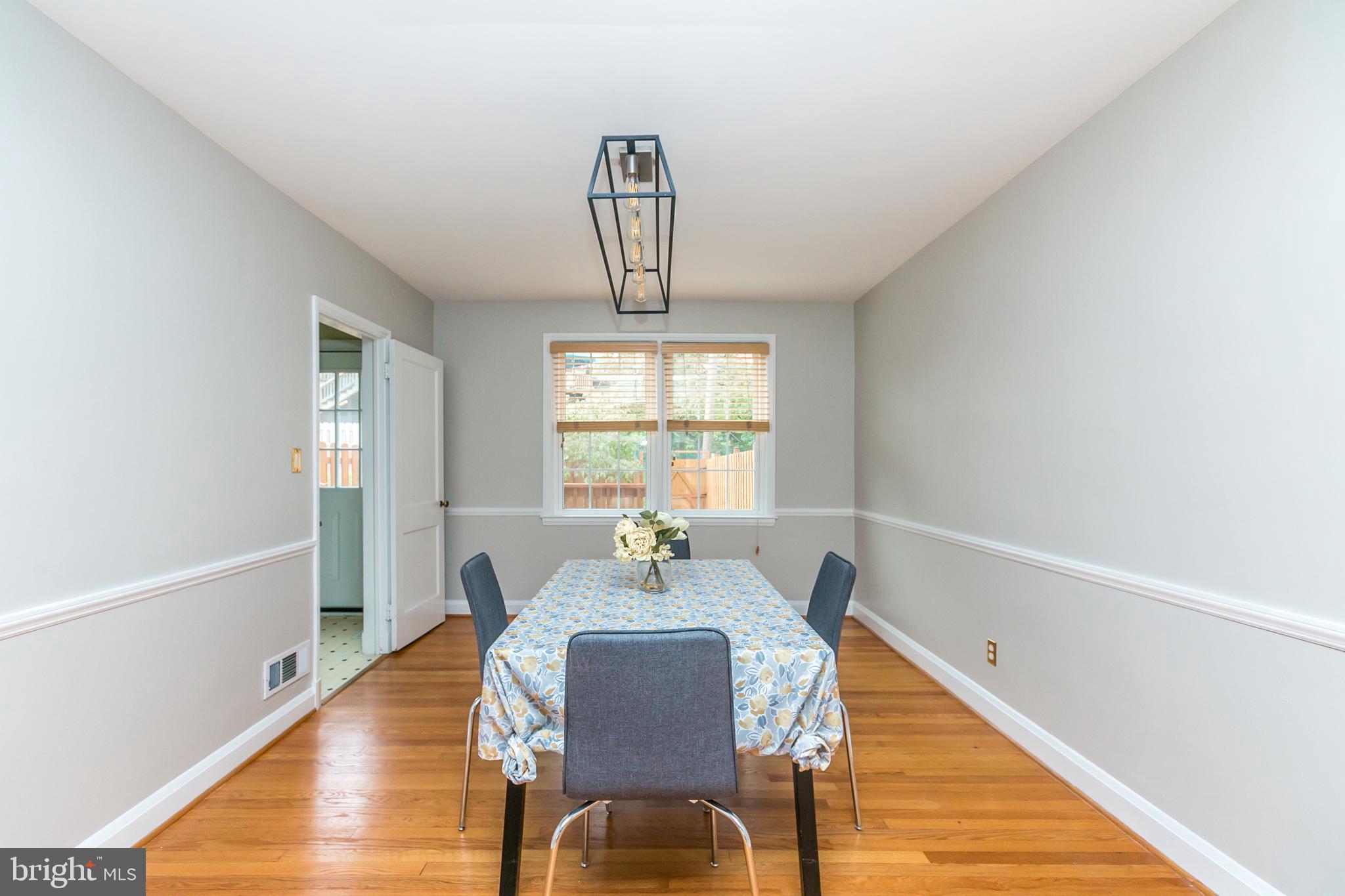 154 Dumbarton Road Baltimore, MD 21212 - Photo 9 of 36 Dining room