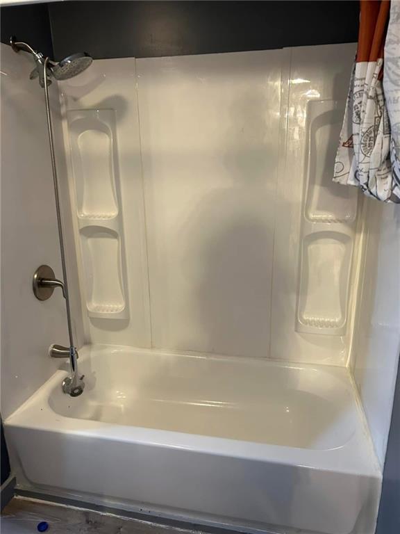 601 Kendall Avenue Lyndora, PA 16045 - Photo 38 of 50 a bathroom with a sink and a mirror