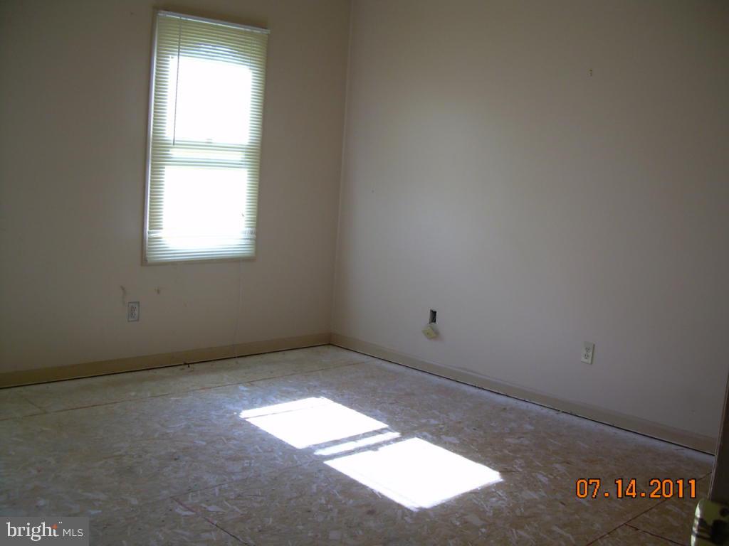 1826 Wilderness Road Lancaster, PA 17603 - Photo 5 of 16 Gallery Image 5