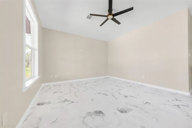 $248,000 | 1309 West Washington Avenue, Navasota, TX 77868