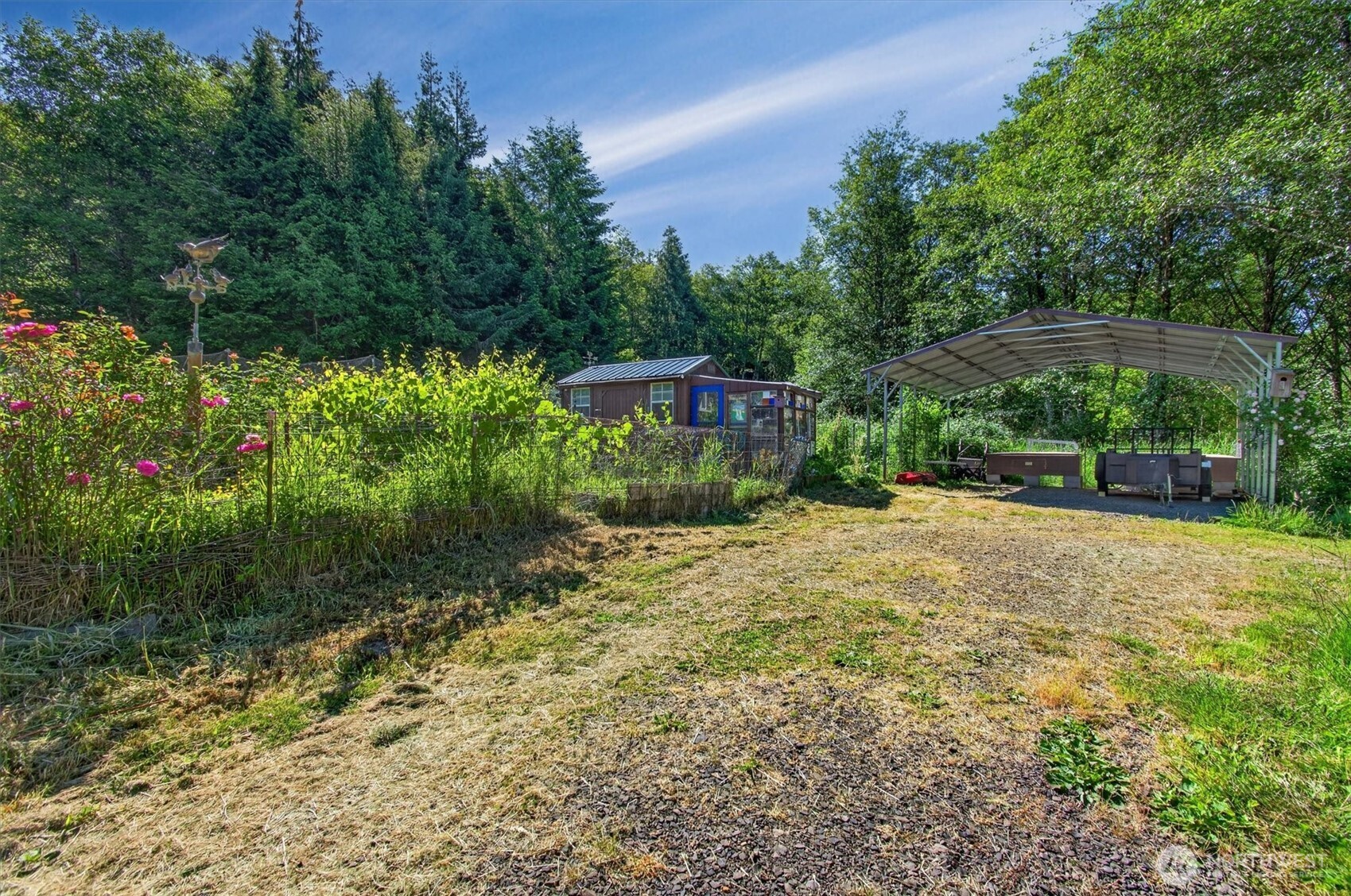 165 Barr Road Rosburg, WA 98643 - Photo 5 of 40
