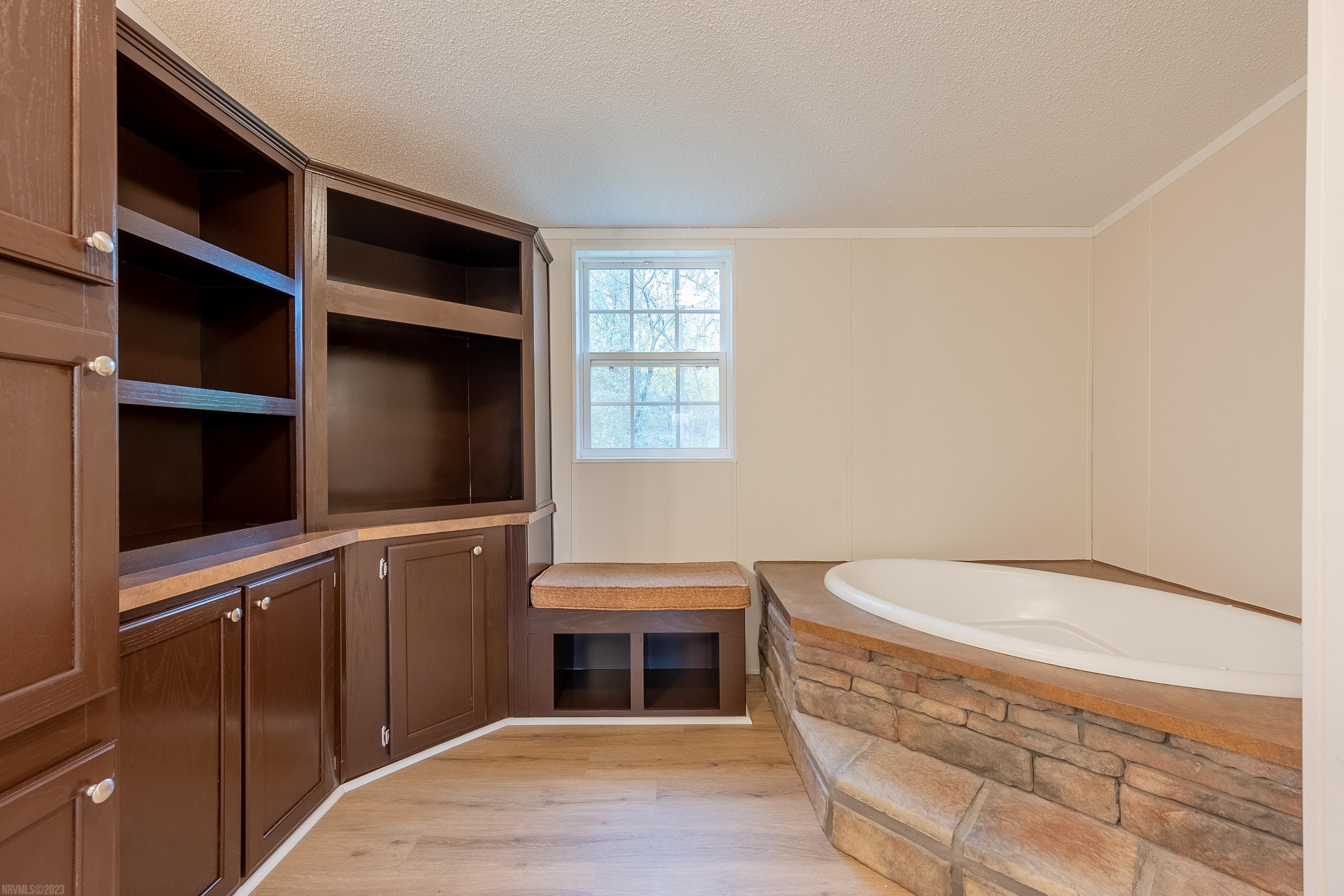 6849 Ferrell Road Radford, VA 24141 - Photo 15 of 33 Gallery Image 15