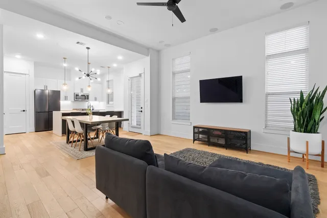 $3,000 | 9019 Wellspring Drive, Houston, TX 77080