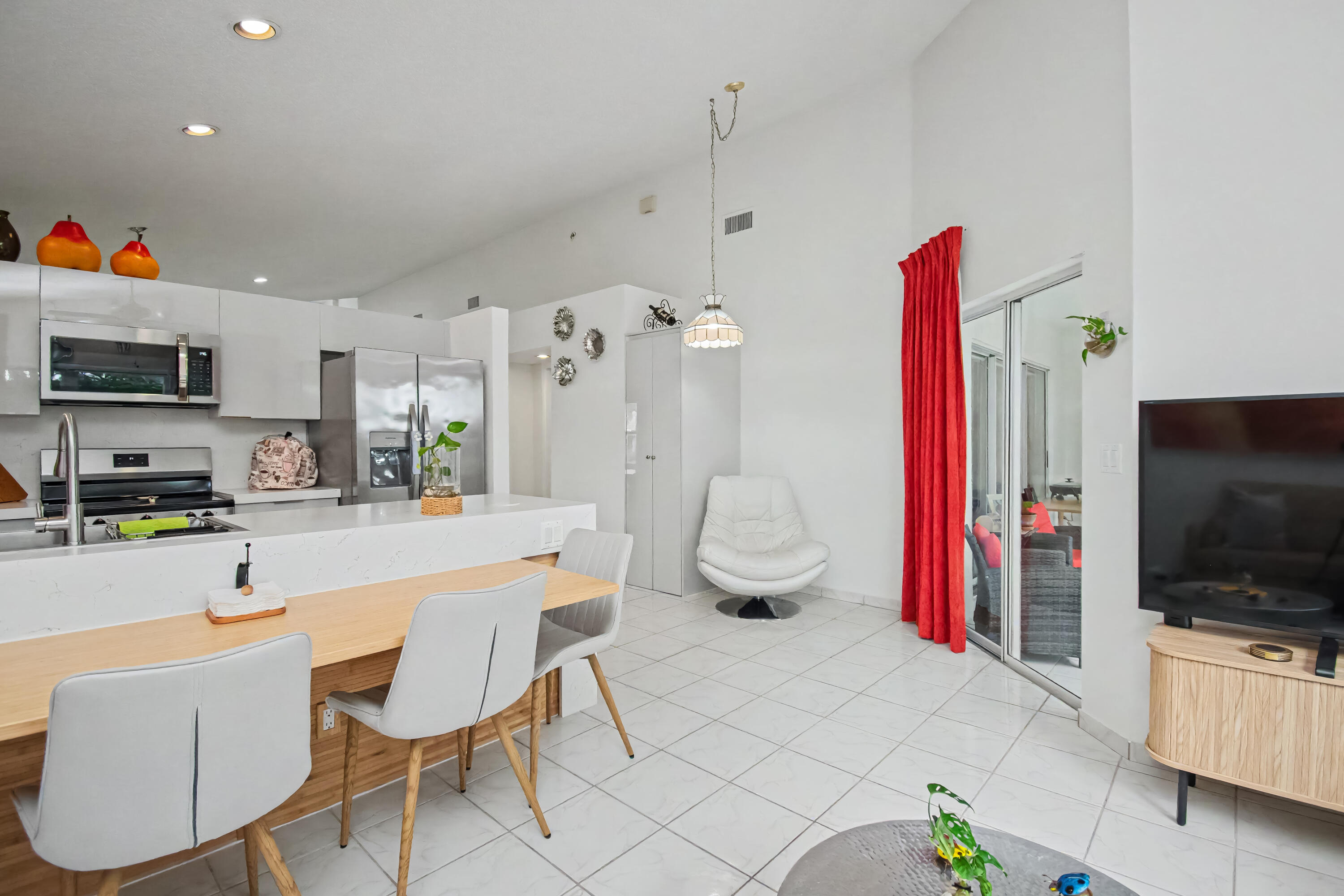 11062 Autoro Court, Unit 11062 Boca Raton, FL 33498 - Photo 21 of 39 42801264-75D1-4412-929E-1EDC18AF7BF7