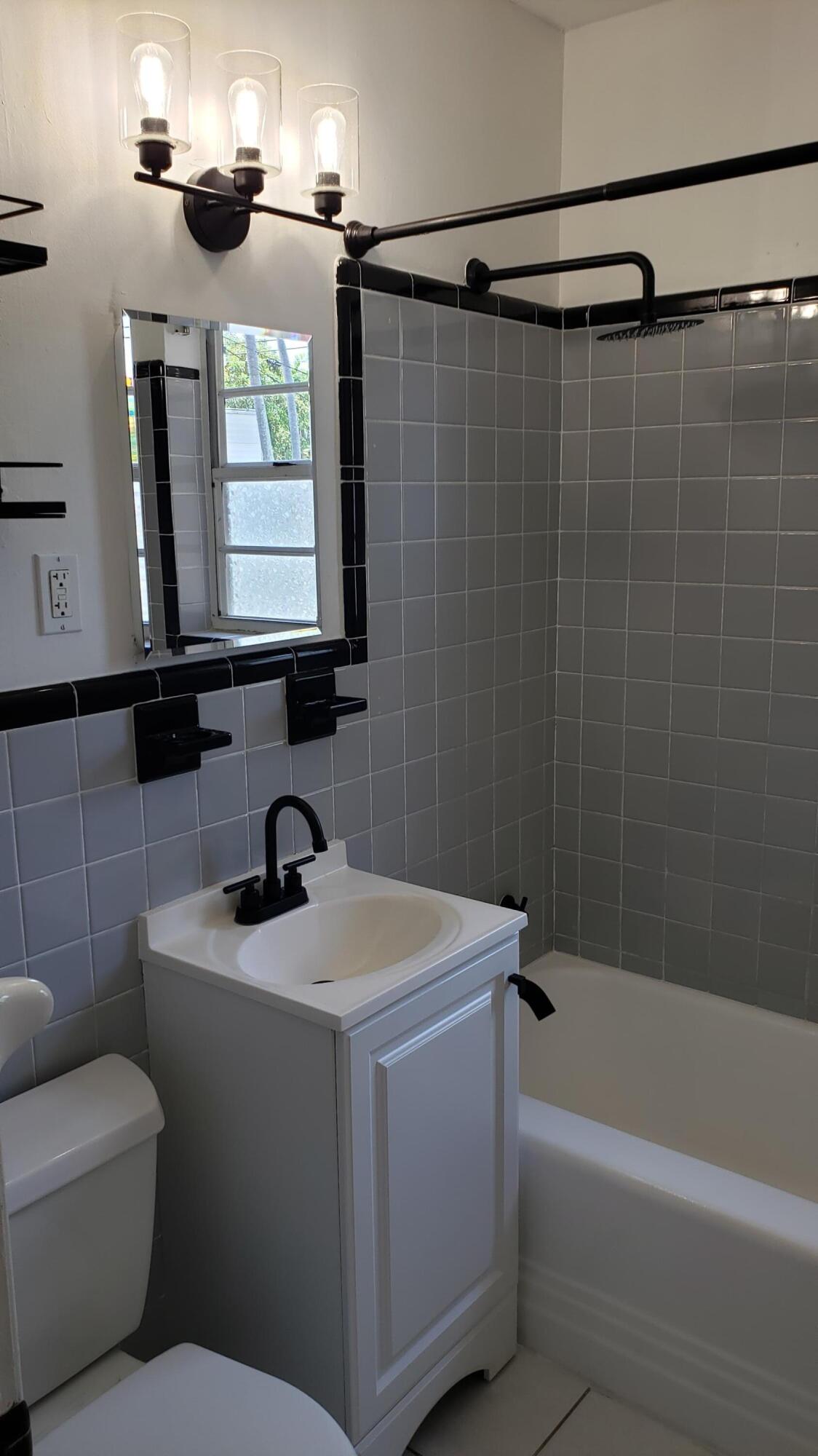 1227 20th Key Key West, FL 33040 - Photo 15 of 28 20230813_124337