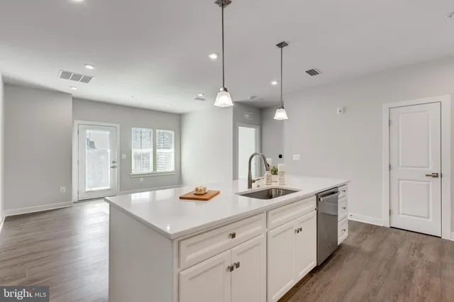 $334,900 | 40 Liberty Road, Unit T, Sykesville, MD 21784