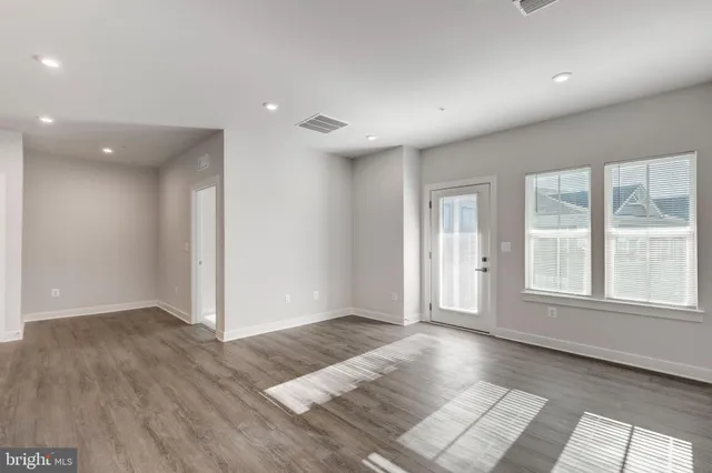 $334,900 | 40 Liberty Road, Unit T, Sykesville, MD 21784