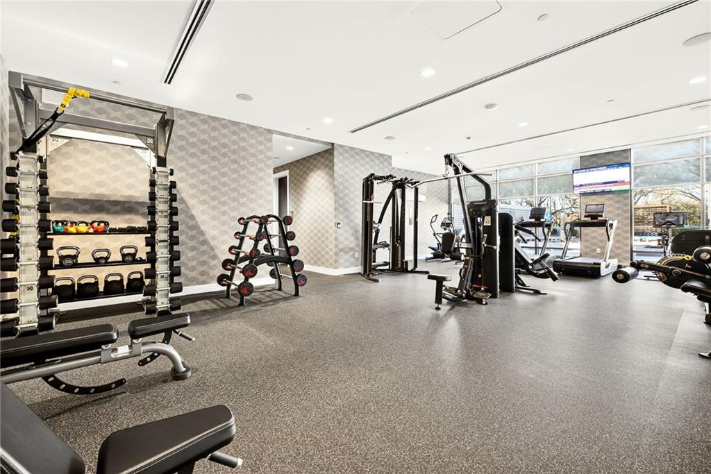 2520 Peachtree Road Northwest, Unit 1003 Atlanta, GA 30305 - Photo 57 of 63 a view of a room with gym equipment