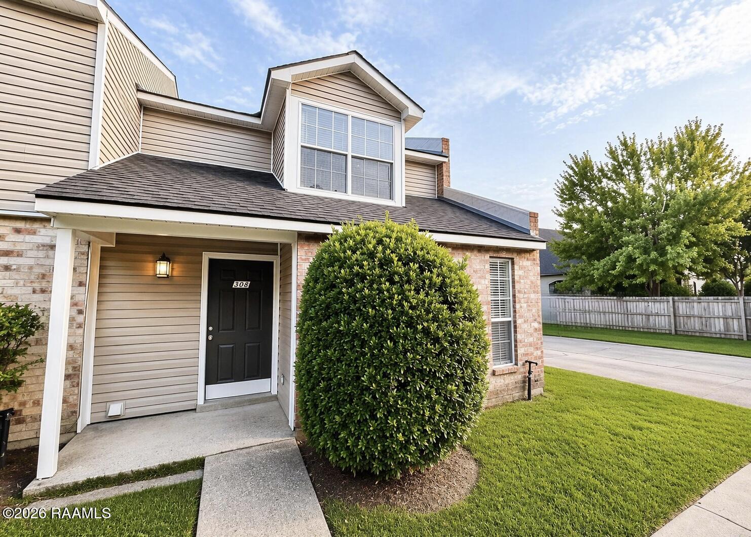 6E9C0BF7-8F29-4BB8-8B9C-0E134042F2BD