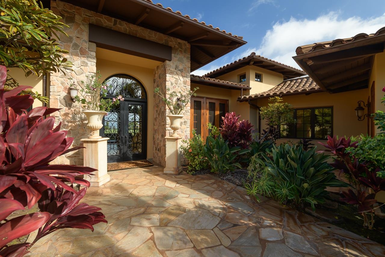 104 Anapuni Loop Lahaina, HI 96761 - Photo 3 of 45