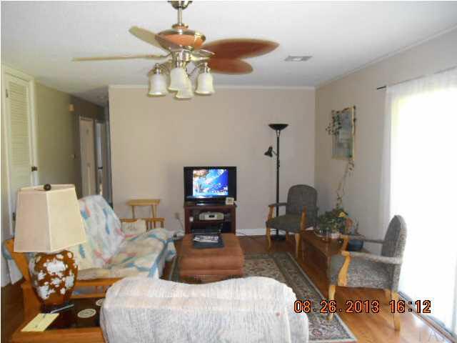 8408 Ridgefield Road Pensacola, FL 32514 - Photo 8 of 20 Family Room