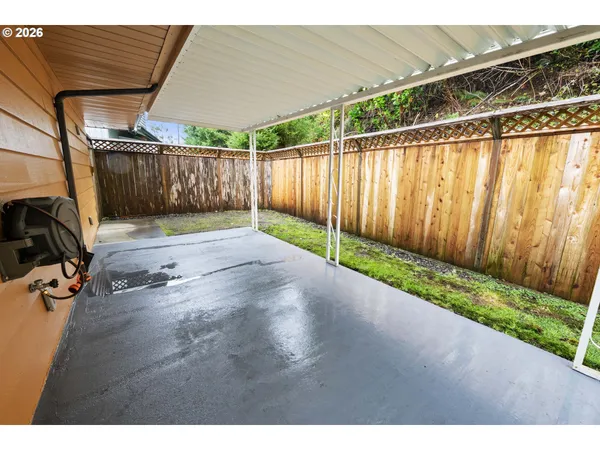 $630,000 | 410 Pleasant Avenue, Astoria, OR 97103