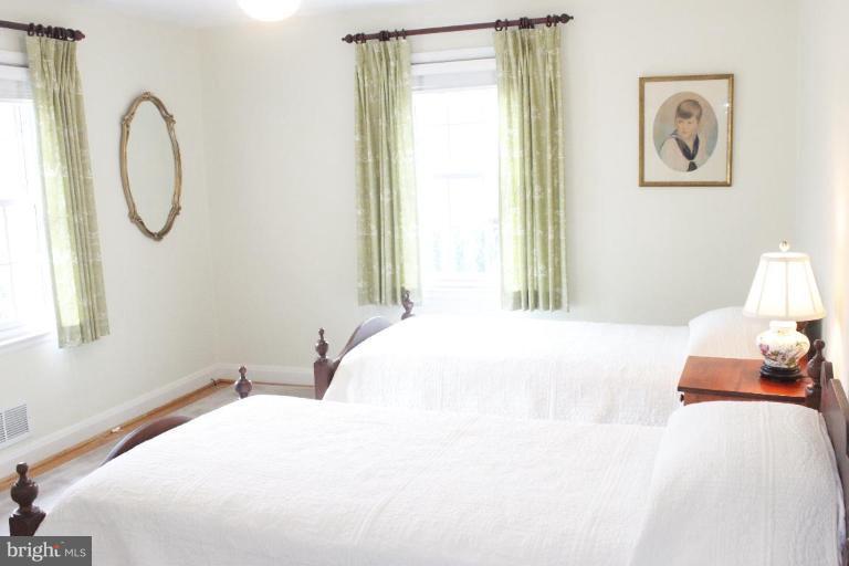 604 Meadowridge Road Towson, MD 21204 - Photo 11 of 19 Bedroom #3