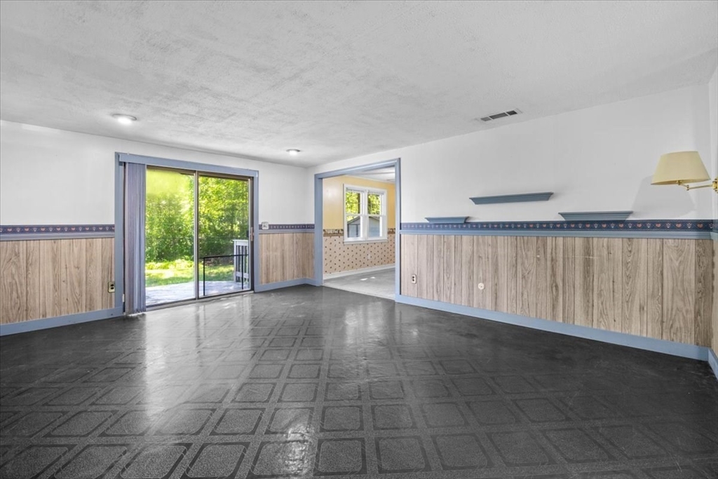 27 Nadine Road Brockton, MA 02302 - Photo 13 of 42