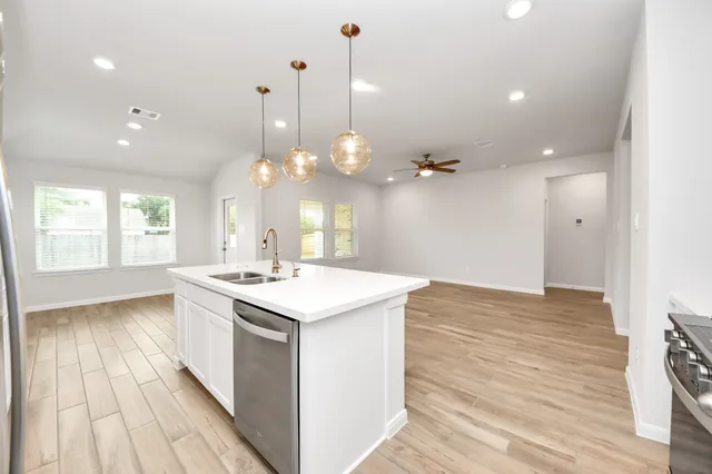 $299,432 | 1934 32nd Avenue, Texas City, TX 77590