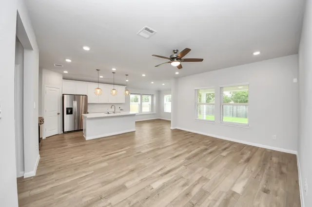 $299,432 | 1934 32nd Avenue, Texas City, TX 77590