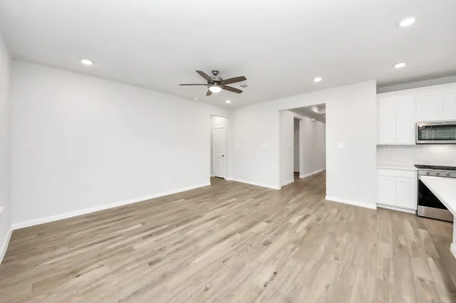 $299,432 | 1934 32nd Avenue, Texas City, TX 77590