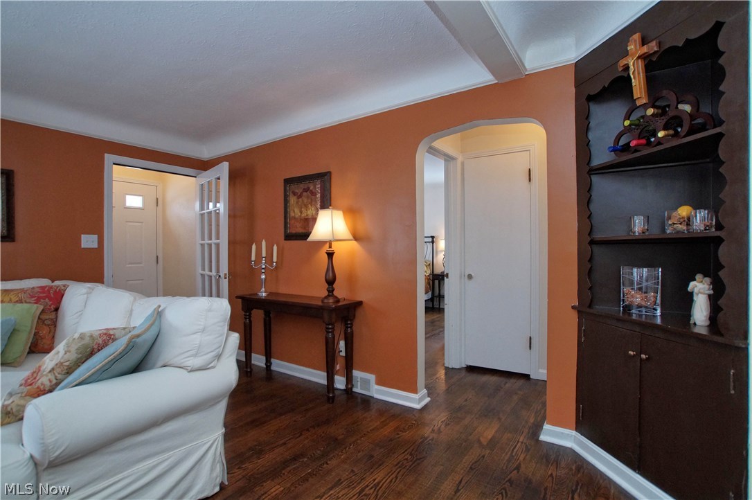 1361 Belrose Road Cleveland, OH 44124 - Photo 6 of 25 Gallery Image 6