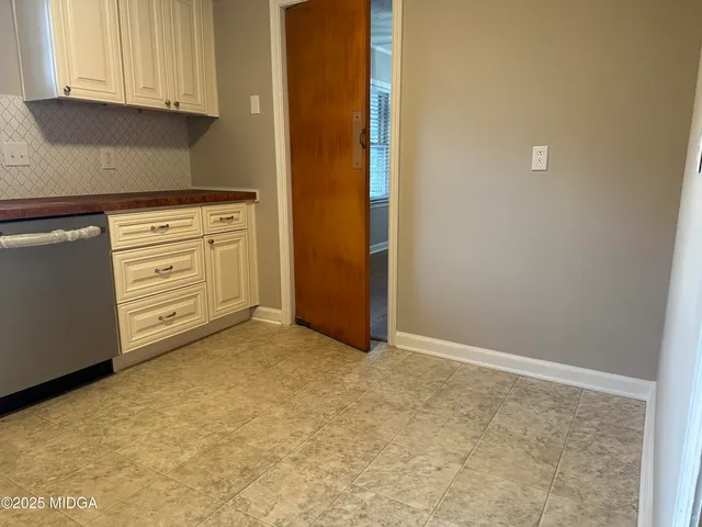 $185,000 | 2526 Old Holton Road, Macon, GA 31204