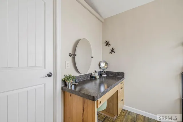 $2,100,000 | 4019 East Lincoln Road, Idaho Falls, ID 83401