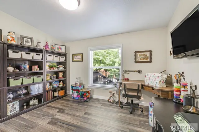 $2,100,000 | 4019 East Lincoln Road, Idaho Falls, ID 83401