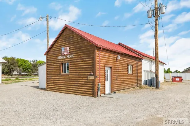 $2,100,000 | 4019 East Lincoln Road, Idaho Falls, ID 83401