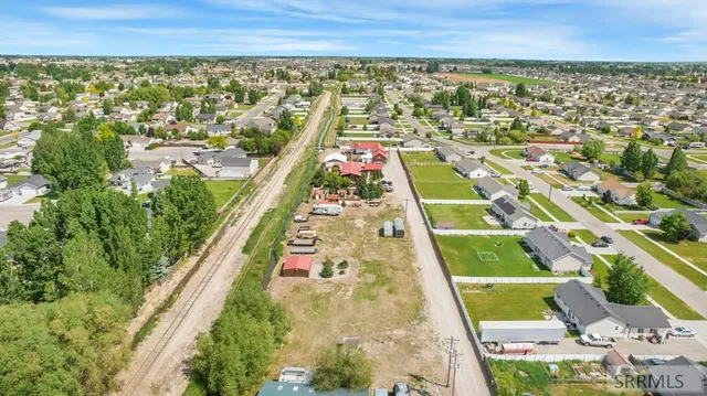 $2,100,000 | 4019 East Lincoln Road, Idaho Falls, ID 83401