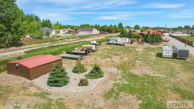 $2,100,000 | 4019 East Lincoln Road, Idaho Falls, ID 83401