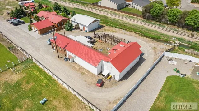 $2,100,000 | 4019 East Lincoln Road, Idaho Falls, ID 83401
