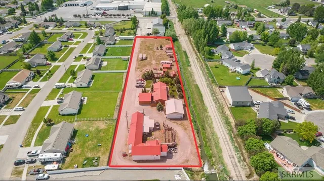 $2,100,000 | 4019 East Lincoln Road, Idaho Falls, ID 83401