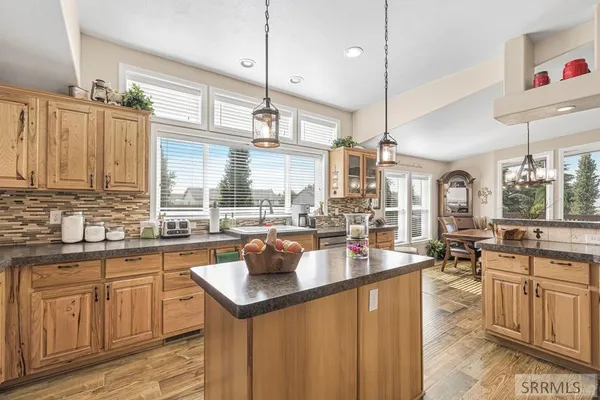 $1,890,000 | 4027 East Lincoln Road, Idaho Falls, ID 83401